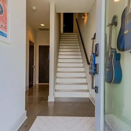 Carrie Underwood'S East Side Rooftop Game Room Nashville Exterior photo